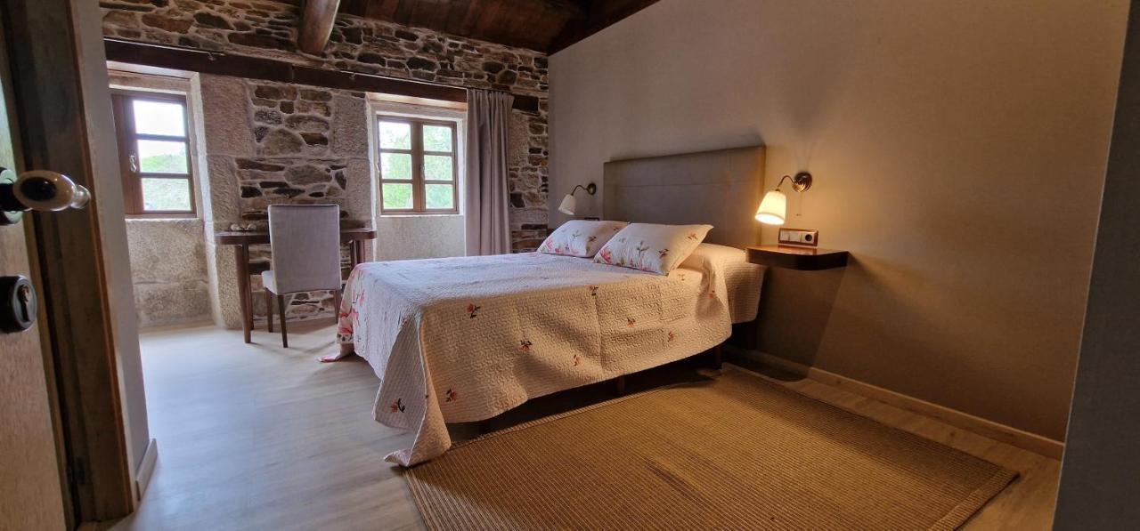 Habitaciones La Cuevona De Guitiriz Lugo Esterno foto