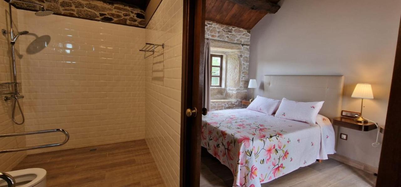 Habitaciones La Cuevona De Guitiriz Lugo Esterno foto