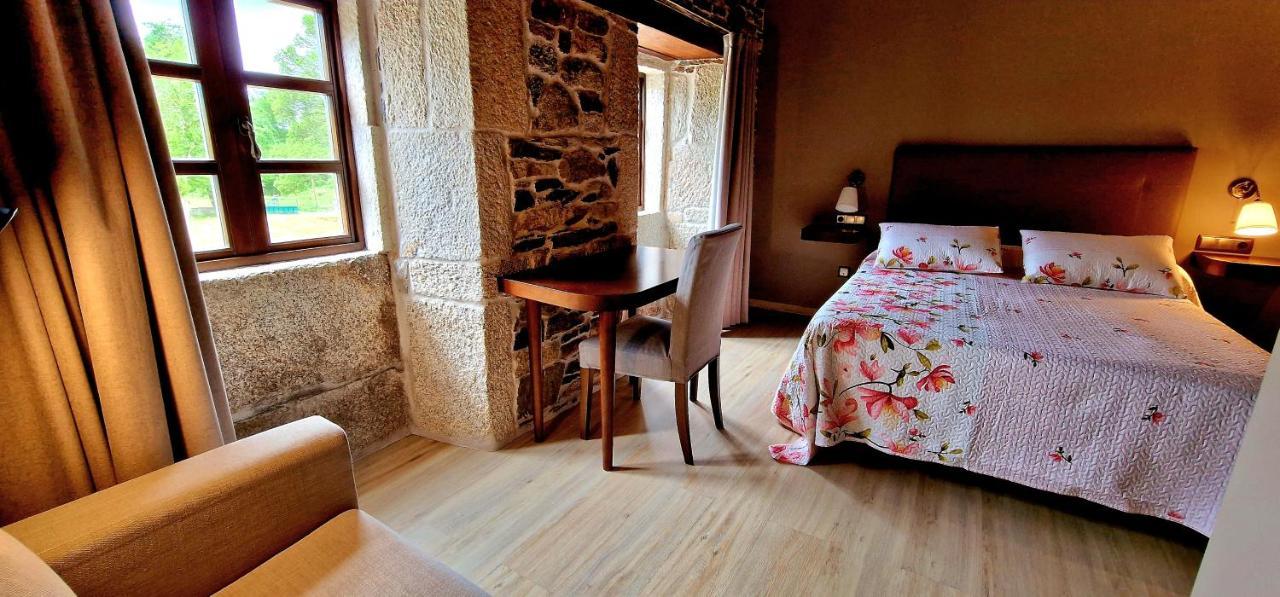 Habitaciones La Cuevona De Guitiriz Lugo Esterno foto